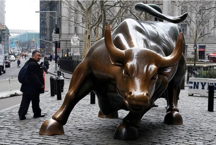 Bull Market in View: S&P 500 Hits Fresh Year-High