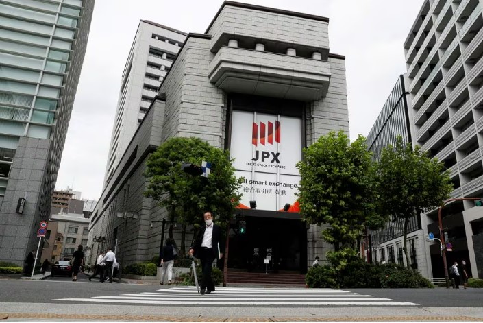 Yen Jumps on Possible Bank of Japan Shift: Impact on Global Stocks