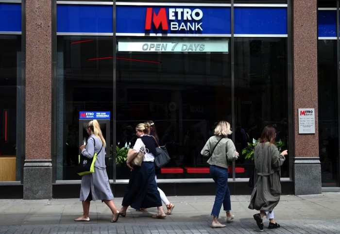 Metro Bank CFO Hopkinson Exits: A Closer Look at the Unfolding Drama
