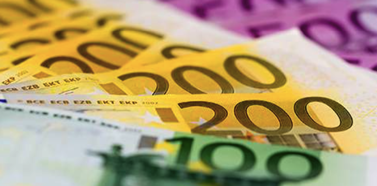 Euro Continues to Rise Amid Rate Cut Warning