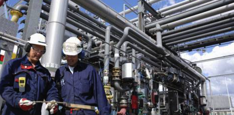 Global Oil Prices Rise, but Face Negative Pressures