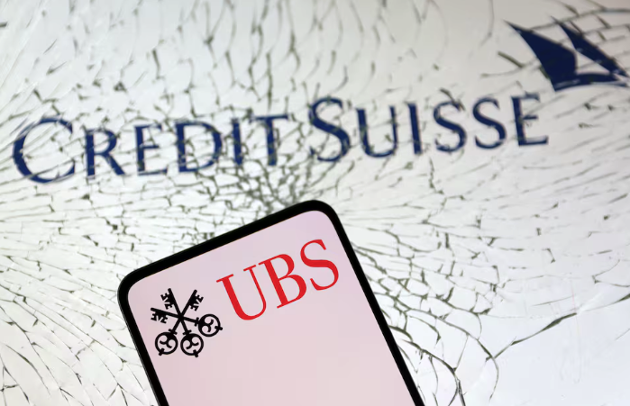 UBS Weighs Credit Suisse China Stake Swap