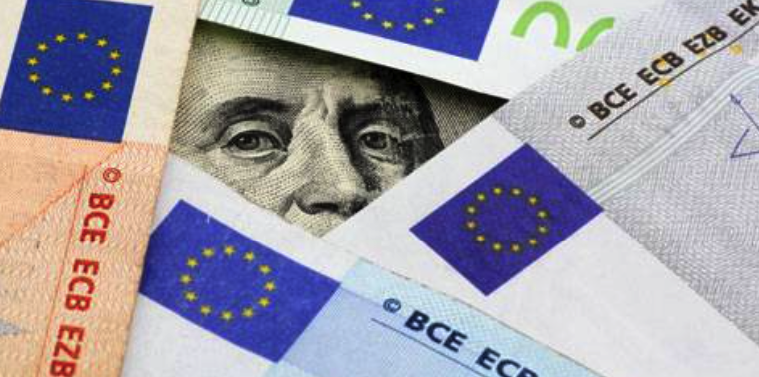 Euro Edges Up Ahead of Busy Day in US Markets