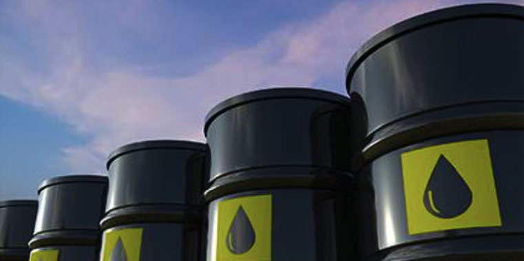 Oil Gains Ground, Brent Marks Weekly Profit